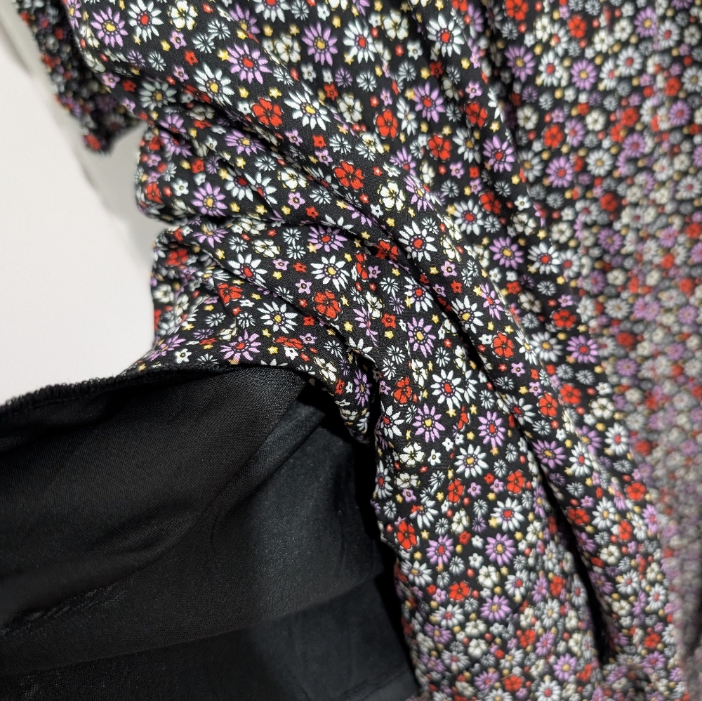In Loom Floral Cordelia Dress Size Small. NWOT - Picture 11 of 13